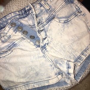 Delias jean shorts